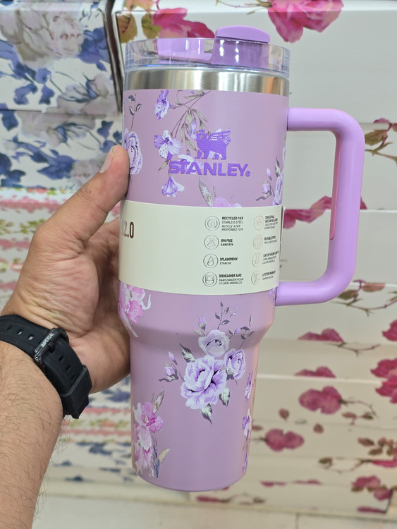 ماگ استنلی دسته دار طرح کادویی همراه با جعبه زیبا (۱.۱۸ لیتر ) Quencher H2.O Tumbler