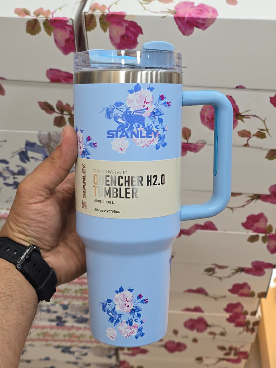 ماگ استنلی دسته دار طرح کادویی همراه با جعبه زیبا (۱.۱۸ لیتر ) Quencher H2.O Tumbler